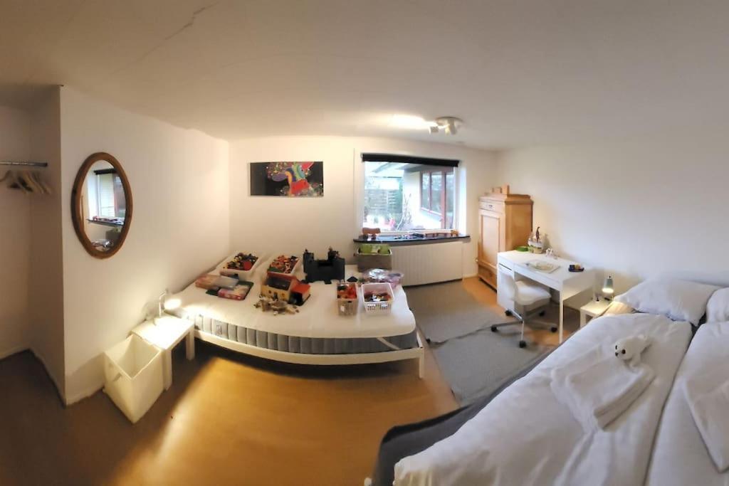 Family Friendly Apt B, 900M To Lego House, Parking, Legoland, Lalandia 빌룬드 외부 사진