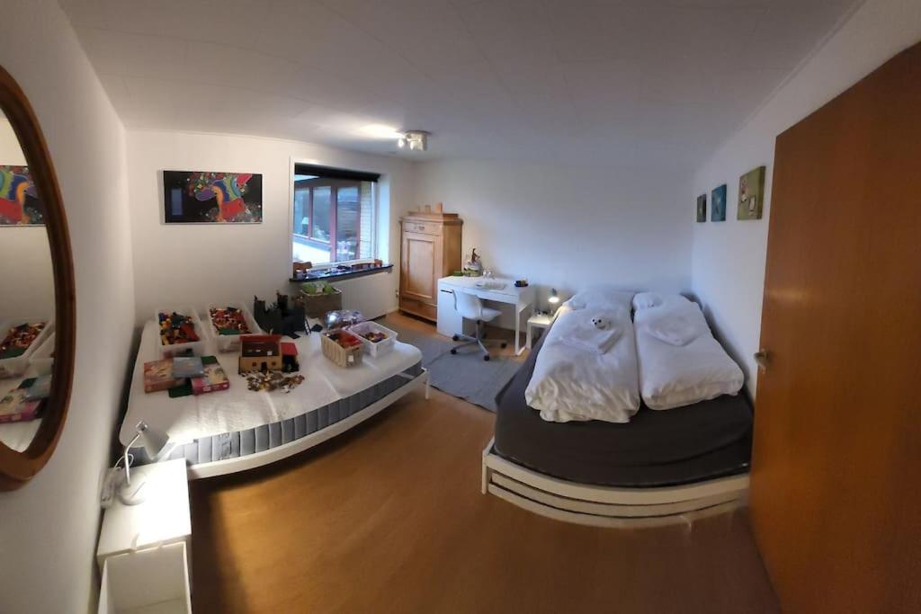 Family Friendly Apt B, 900M To Lego House, Parking, Legoland, Lalandia 빌룬드 외부 사진