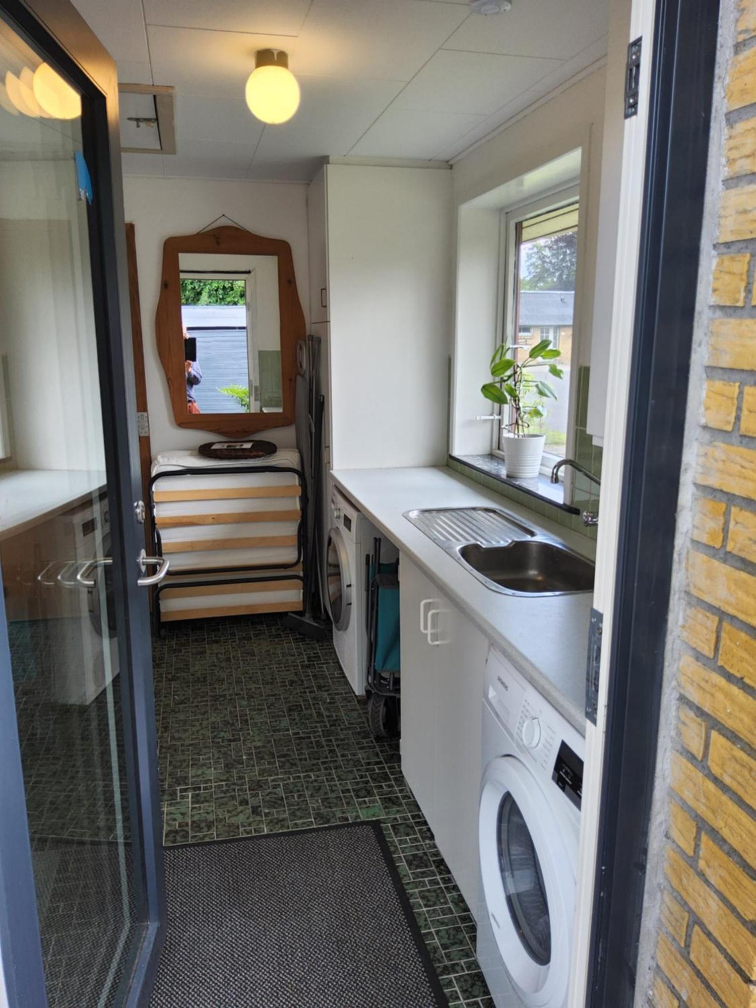 Family Friendly Apt B, 900M To Lego House, Parking, Legoland, Lalandia 빌룬드 외부 사진